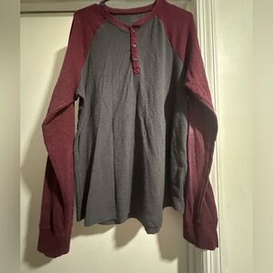 True Craft Burgundy and Gray Long Sleeve Henley